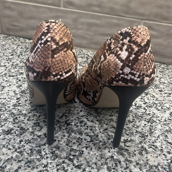 SHEIN Snakeskin Heels- Size EUR 41 (Size 7.5) - Picture 4 of 5